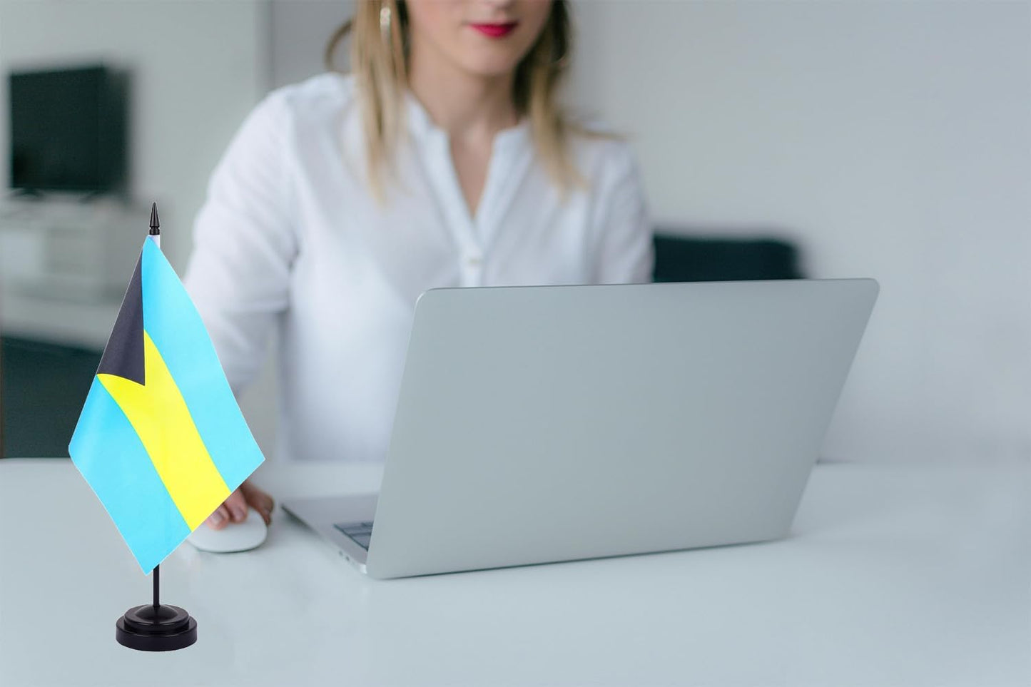 WXTWK 2 Pack Bahamas Flag Bahamas Deluxe Desk Flag Set - Mini Small Bahamian Table Office Flags with Black 12" Solid Pole Stand Base Classroom Meeting Desktop Decorations