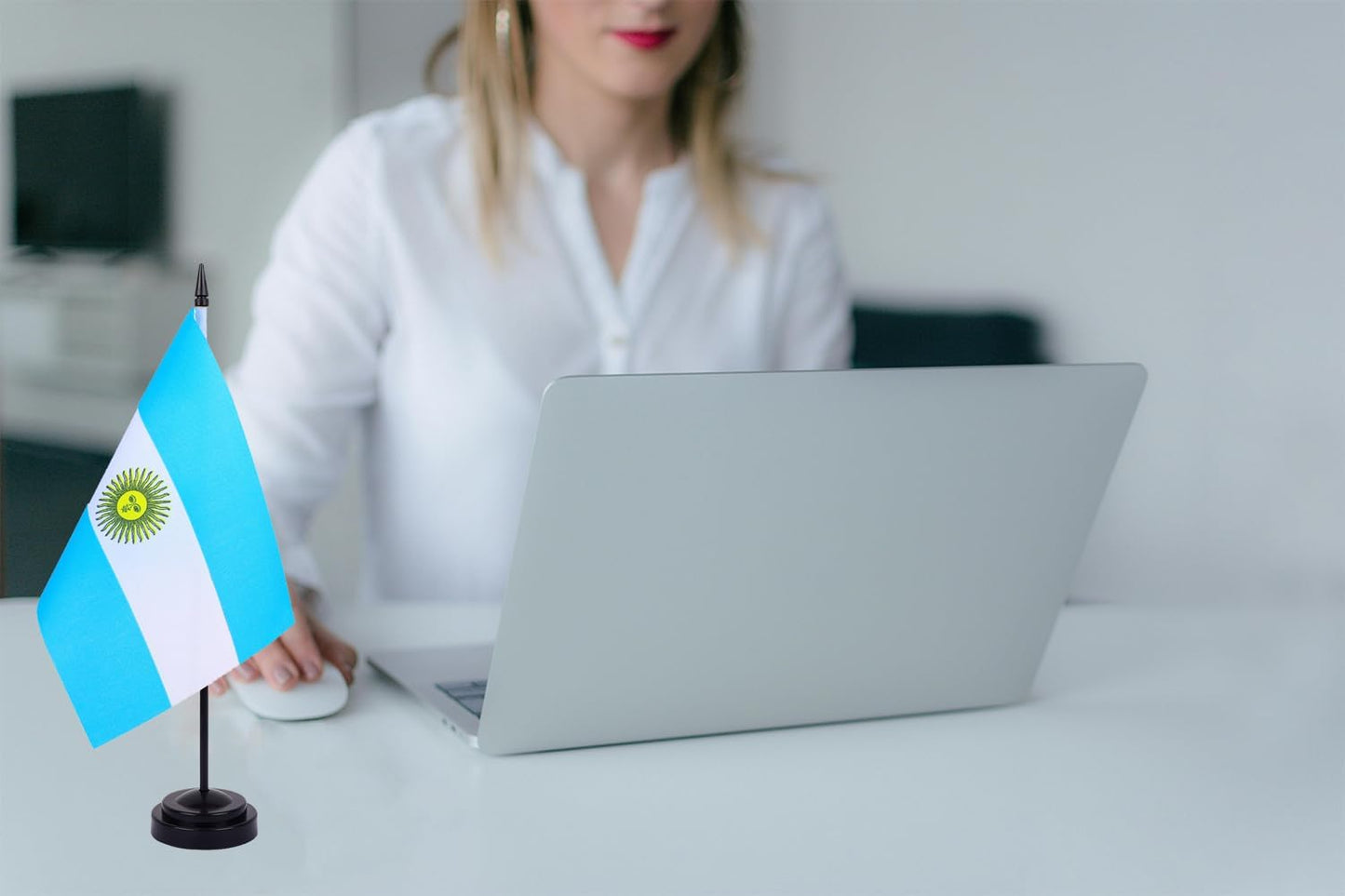 WXTWK 2 Pack Argentina Flag Argentina Deluxe Desk Flag Set - Mini Small Argentinian Table Office Flags with Black 12" Solid Pole Stand Base Classroom Meeting Desktop Decorations