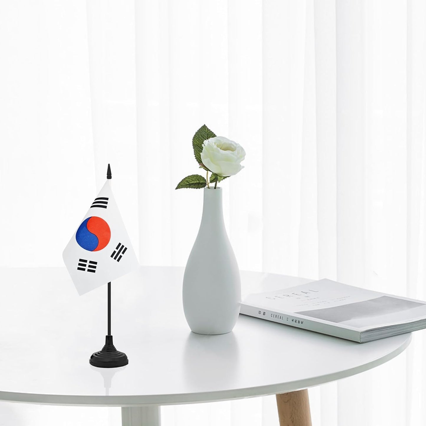 12 Pack Korea Desk Flag Set, Korean Table Office Flag, Small Miniature Desktop Flag With Black Pole and Black Base, Classroom, Offices Meeting Desk Decoration (Korea)