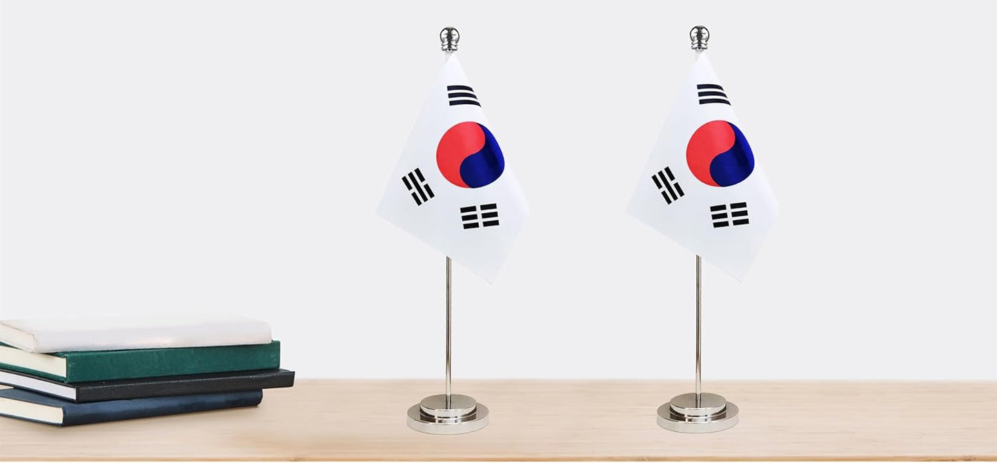 South Korea Korean Deluxe Desk Flag Set Small Mini Miniature South Korea Korean Table Desktop Flags,Festival Events Celebration,Office Decoration-2 Pack