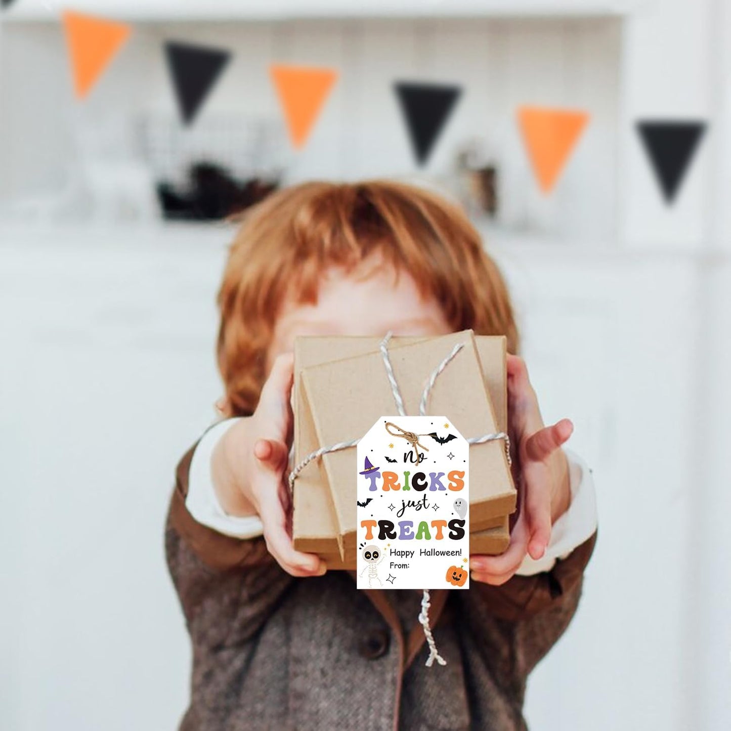 Aukolass 50pcs Trick Or Treat Favor Tags, Happy Halloween Day Gift Tags and Gift Wrapping Decoration(Treats)