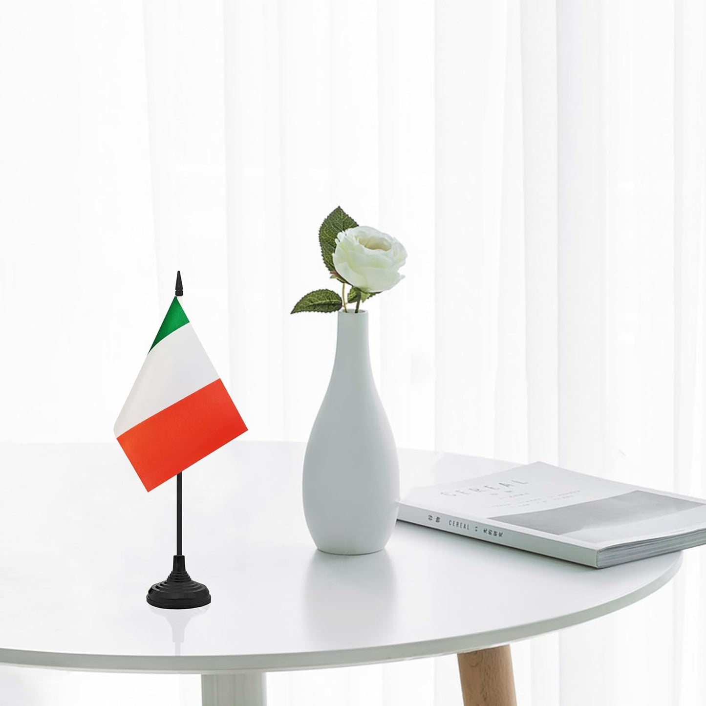 12 Pack Italy Desk Flag Set, Italian Table Office Flag, Small Miniature Desktop Flag With Black Pole and Black Base, Classroom, Offices Meeting Desk Decoration (Italy)