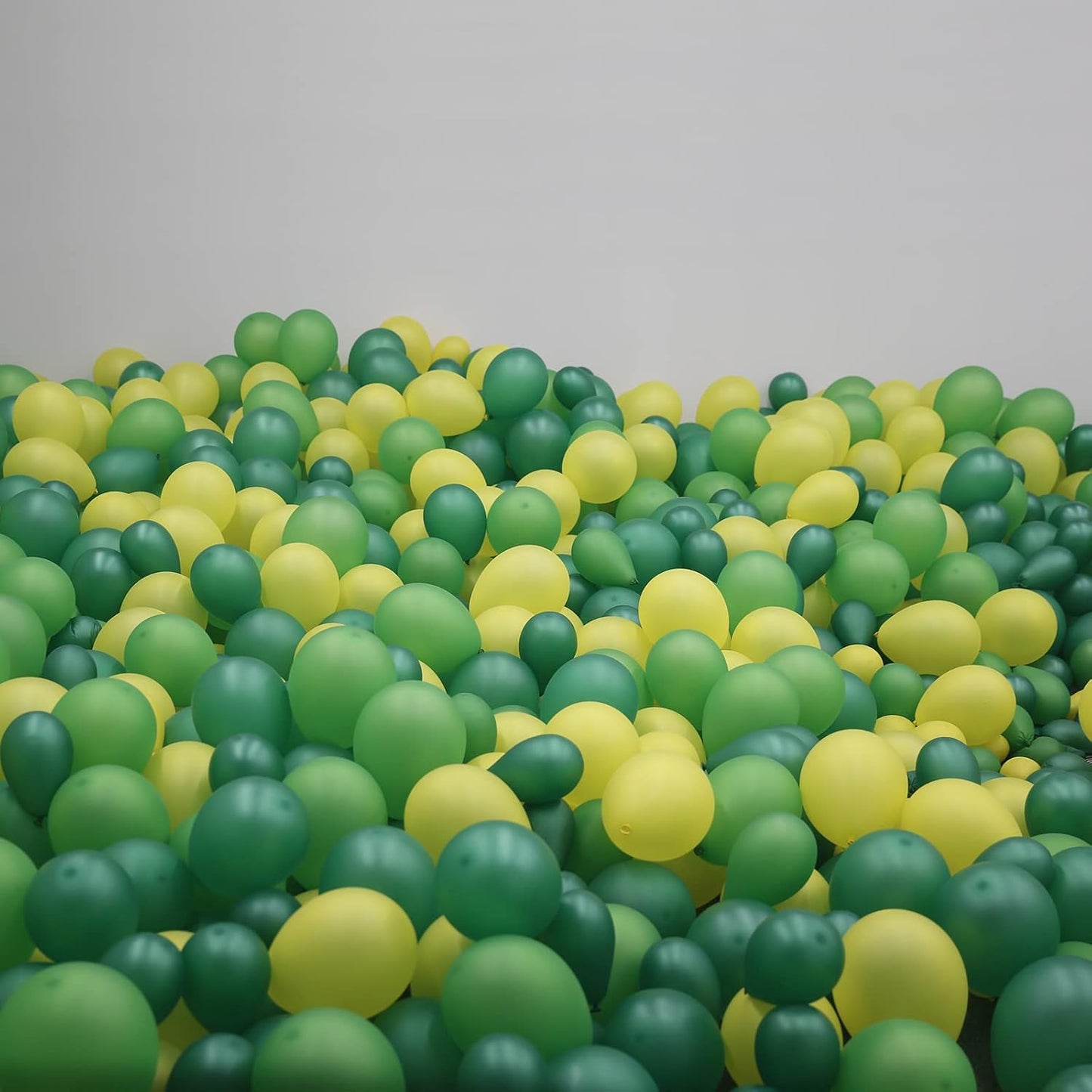 KAWKALSH 200pcs Dark Green Balloons 5 Inch, Small Mini Latex Balloons for Party Birthday Baby Shower Anniversary Festival Arch Garland Decoration