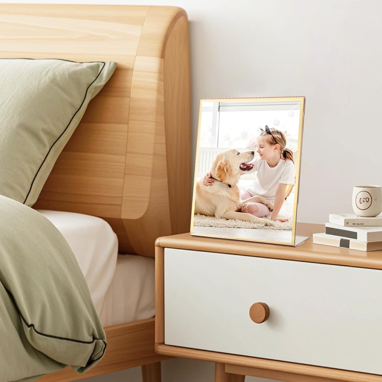 Acrylic Gold Frames 4 x 6, Slanted Back Gold Picture Frames Table Acrylic Sign Holder for Photos Wedding Table Numbers and Art Display with Removable Clear Sticky Dots,6 Pack