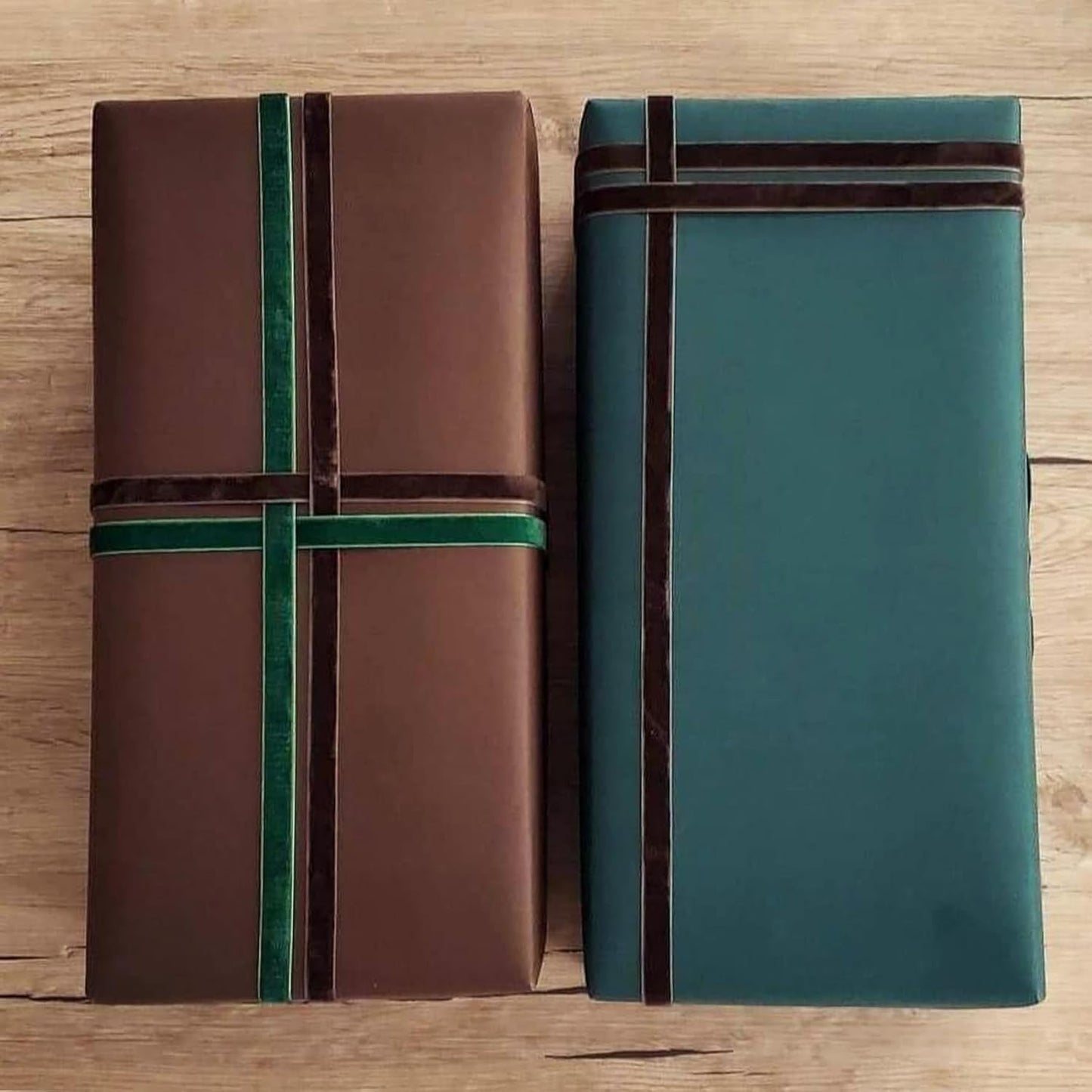 Brown Christmas Velvet Ribbon for Tree, Gift Wrapping, Flower Bouquet, Wreath Decorations, Bow Making 3/8'', 25 Yards