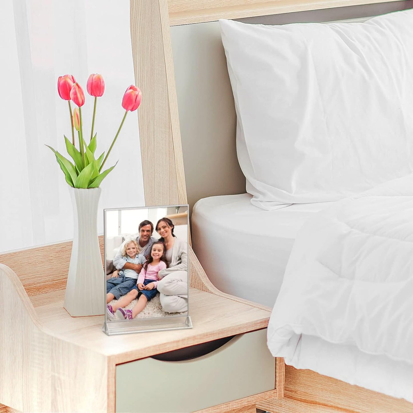 NIUBEE 6Pack 5x7 Clear Acrylic Sign Holder with Sliver Borders and Vertical Stand, Double Sided Table Menu Holders Picture Frames for Wedding Table Numbers, Restaurant Signs, Photos and Art Display