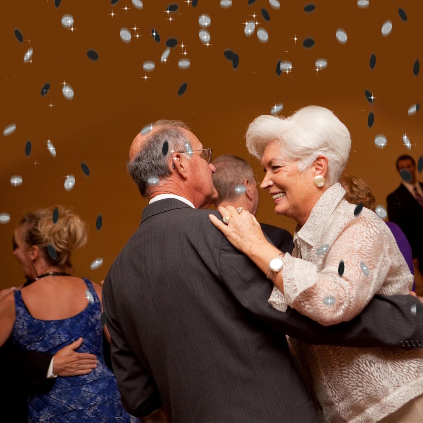 300Pcs Glitter Silver And Black Table confetti,Paper Circle Dots Confetti for Birthday Party Halloween Bachelorette Wedding Baby Shower Graduation Decorations