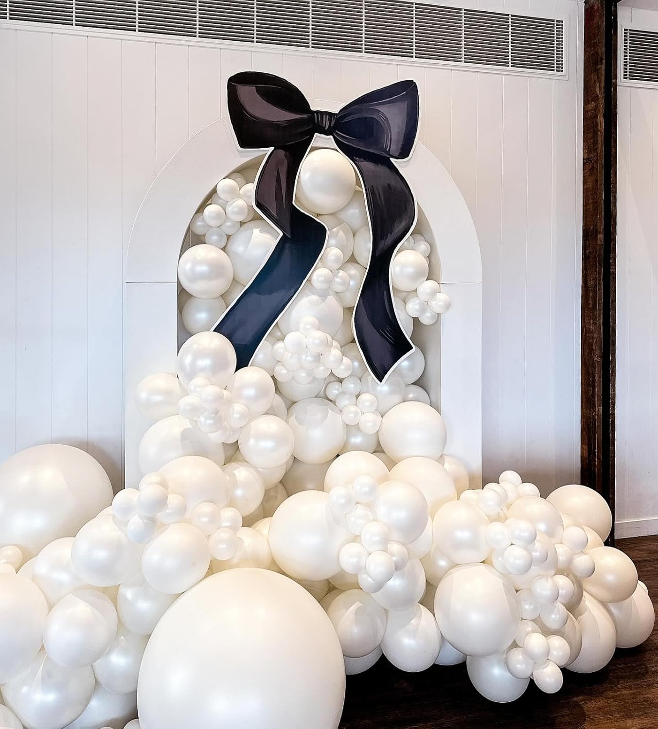 White Balloons Garland Kit, 130pcs White Balloons Different Sizes for Birthday, Baby Shower, Wedding Party Decoration