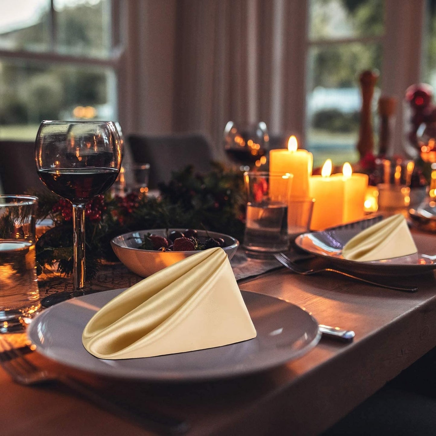 Aneco 24 Pieces Satin Napkin Square 20 x 20 Inches Dinner Napkins Weddings Party Napkin Soft Table Napkins for Romantic Weddings Party Dinner Decoration (Gold)