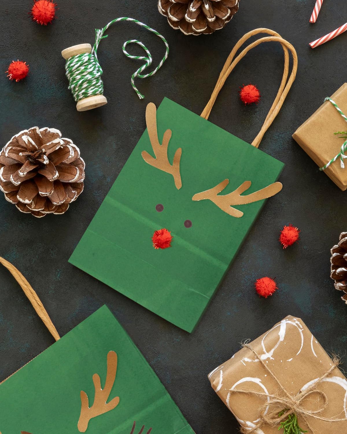 qiqee 50-Packs Kraft Deep Green Paper Gift Bags with Handles Bulk 4.5"x2.5"x6" Mini Size Party Favor Bags Multiple Uses