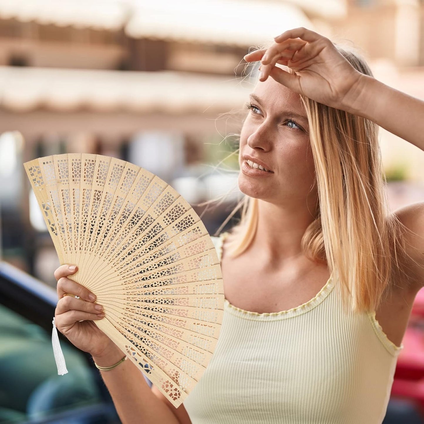 Aodaer 100 Pieces Wooden Folding Fan Sandalwood Folding Hand Fan Openwork Vintage Chinese Fan with White Tassel, Organza Bag and Greeting Cards for Wedding Birthday Party Favors Home Decorations