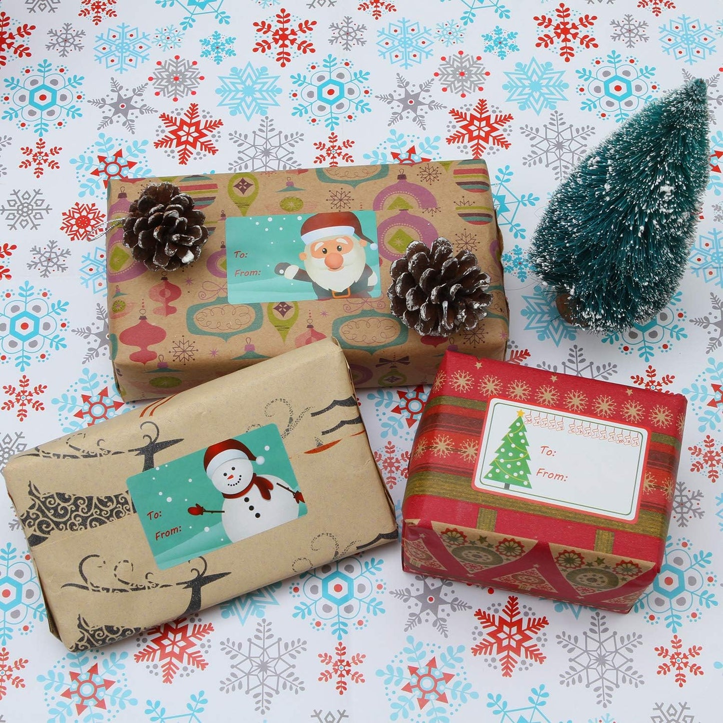 Elcoho 300 Pieces Christmas Self Adhesive Gift Tag Self Stick Stickers Gift Name Tag Christmas Stickers with 6 Different Designs (Color B)