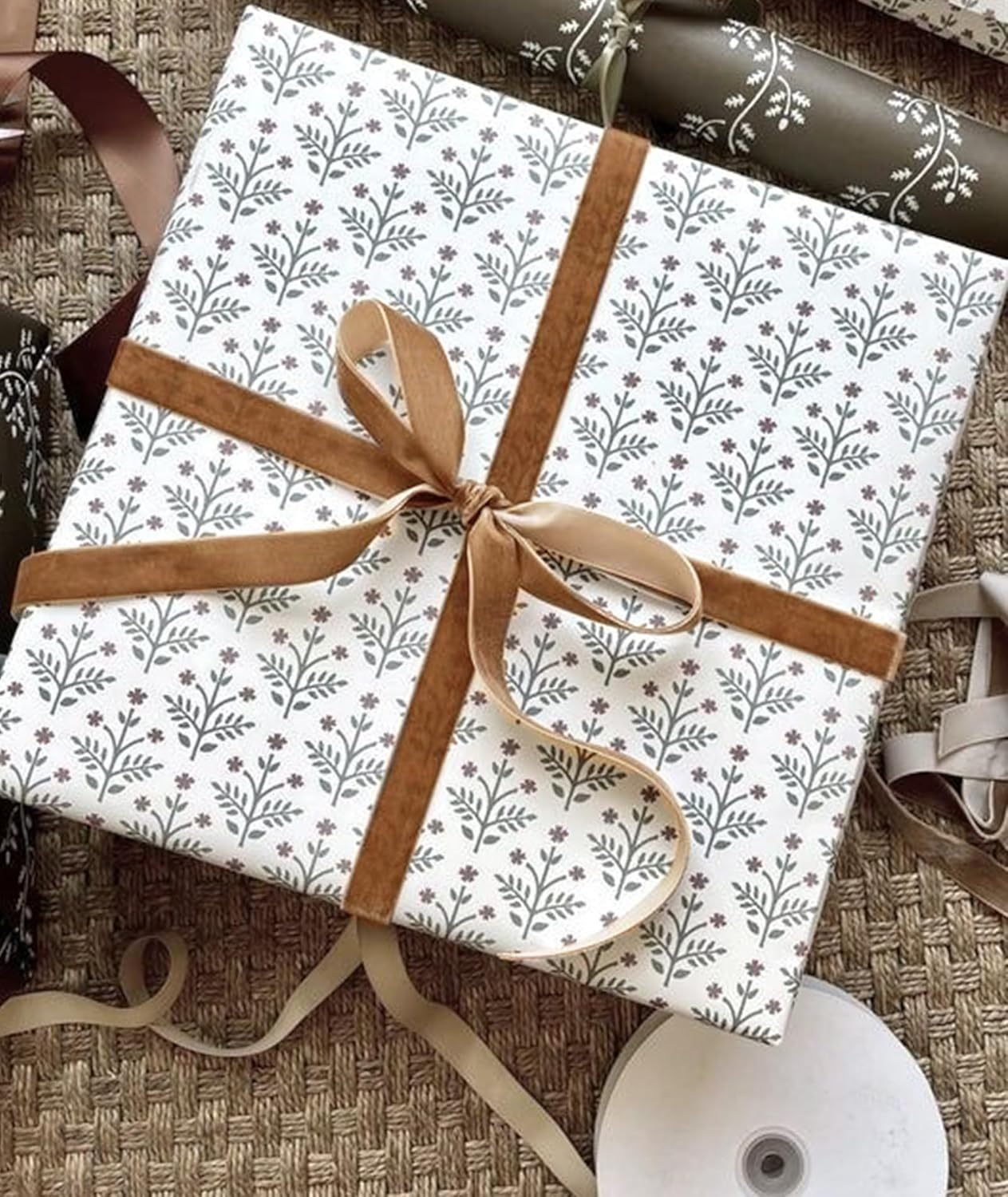 Camel Christmas Velvet Ribbon for Tree, Gift Wrapping, Flower Bouquet, Wreath Decorations, Bow Making 5/8'', 25 Yards