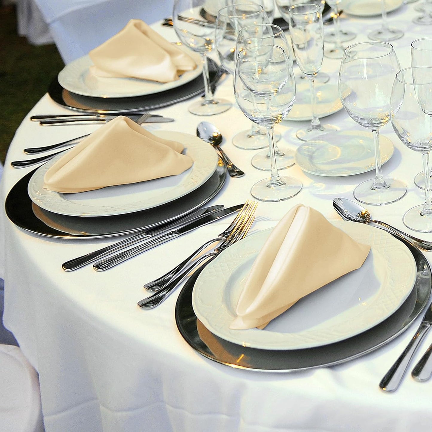 Aneco 12 Pieces Satin Napkins Soft Dinner Napkins Square Weddings Table Napkin 17 x 17 Inches for Restaurant Weddings Party Dinner Decoration (Champagne)