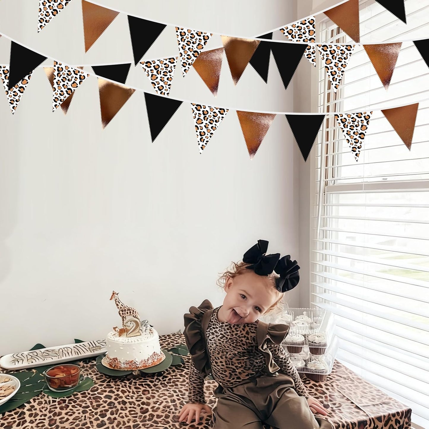 32Ft Cheetah Party Decorations Metallic Brown Black Leopard Triangle Banner Flag Pennant Fabric Garland Streamers for Wild Animals Birthday Cheetah Baby Shower Jungle Safari Party Decor Supplies