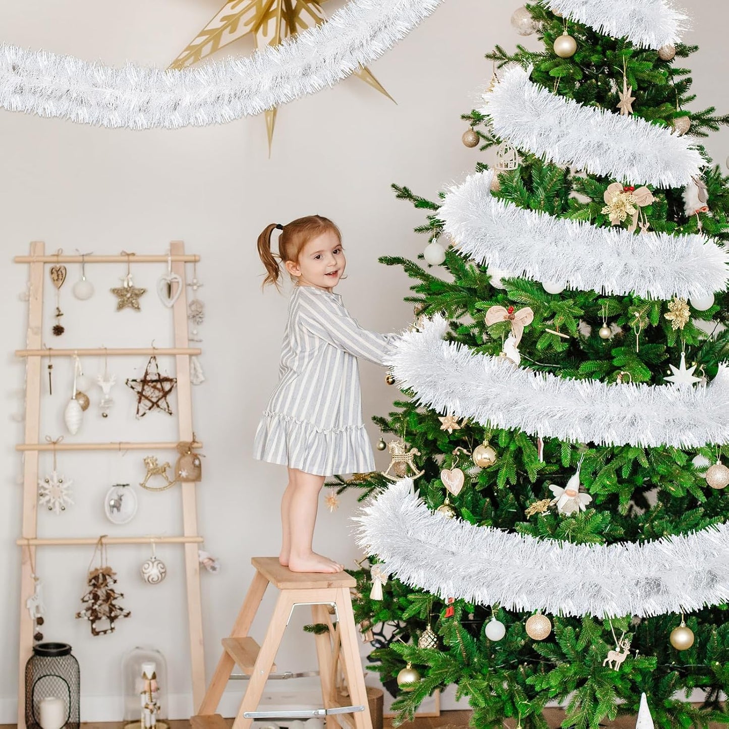 72 Feet Christmas Tinsel Garland Shiny Metallic Tinsel Twist Garland Streamers Ornaments Long Glitter Christmas Tree Hanging Decorations for Party Holiday Wedding Birthday Tree Wall Rail (Snowy White)