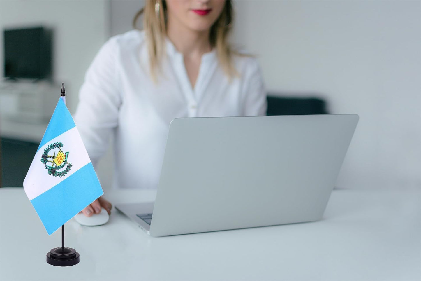 WXTWK 2 Pack Guatemala Flag Guatemala Deluxe Desk Flag Set - Mini Small Guatemalan Table Office Flags with Black 12" Solid Pole Stand Base Classroom Meeting Desktop Decorations