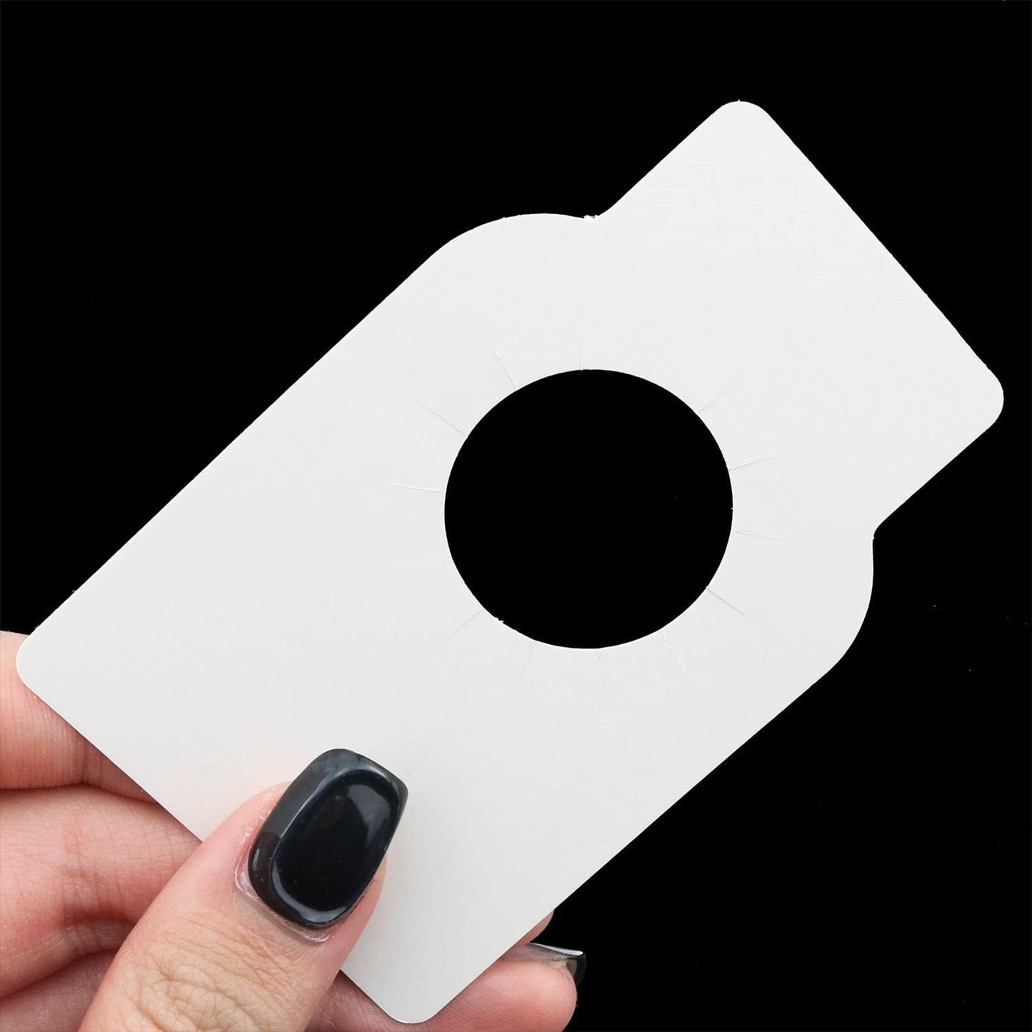 60PCS 5.7cmx8.9cm/2''x3.5'' White Kraft Wine Bottle Tags Wine Bottle Tags Paper Wine Cellar Labels Disposable Hanging Paper Wine Tags for Bottle's Name, Year, Tasting Notes