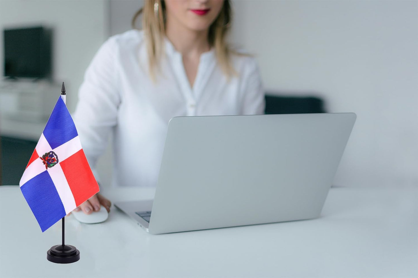 WXTWK 2 Pack Dominican Flag Dominican Deluxe Desk Flag Set - Mini Small Dominican Republic Table Office Flags with Black 12" Solid Pole Stand Base Classroom Meeting Desktop Decorations
