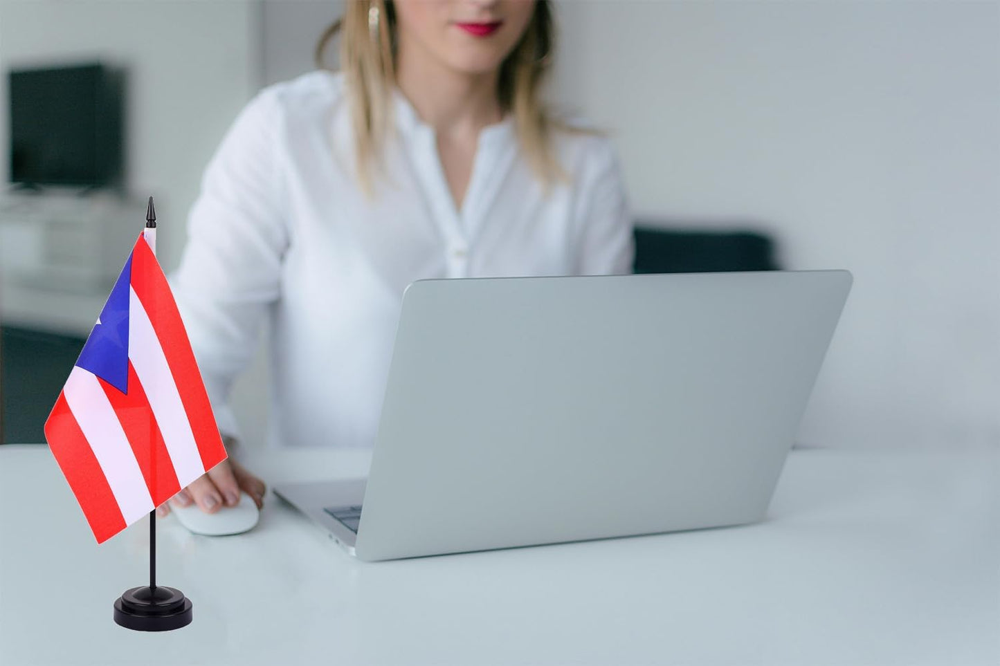 WXTWK 2 Pack Puerto Rico Flag Puerto Rico Deluxe Desk Flag Set - Mini Small Puerto Rican Table Office Flags with Black 12" Solid Pole Stand Base Classroom Meeting Desktop Decorations