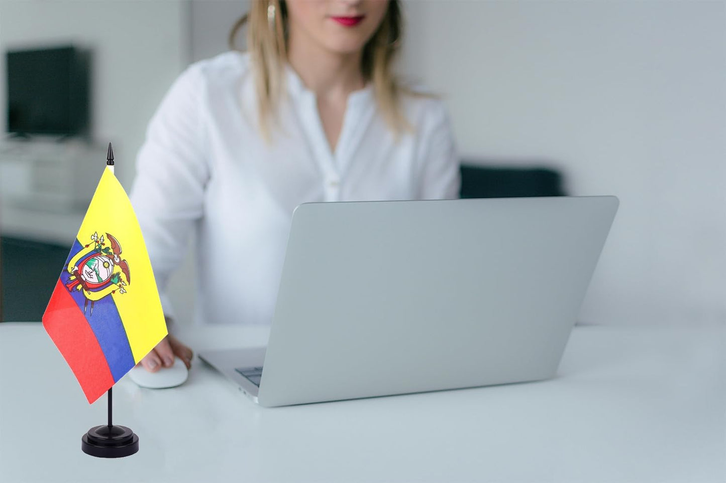 WXTWK 2 Pack Ecuador Flag Ecuador Deluxe Desk Flag Set - Mini Small Ecuadorians Table Office Flags with Black 12" Solid Pole Stand Base Classroom Meeting Desktop Decorations