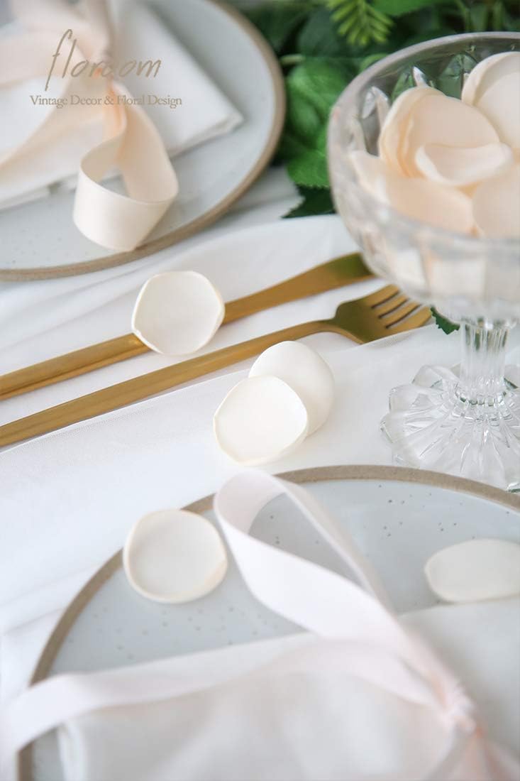 Floroom 500pcs Rose Petals Cream Faux Silk Flower Petals for Wedding Flower Girl Basket Aisle Scatter Dinner Table Centerpieces Party Confetti Bridal Shower Romantic Night Decoration