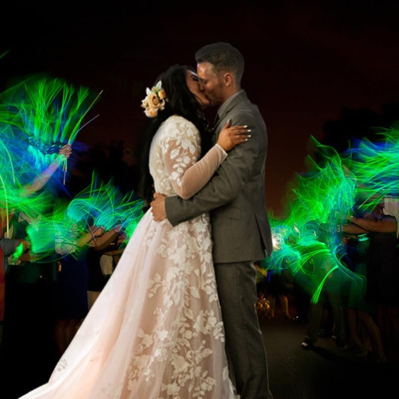 Glow Fever Glow Sticks Bulk 100ct 22'' Glow Necklaces with Connectors, Neon Light Sticks for Party Festivals Raves Concert Birthday Wedding, Green