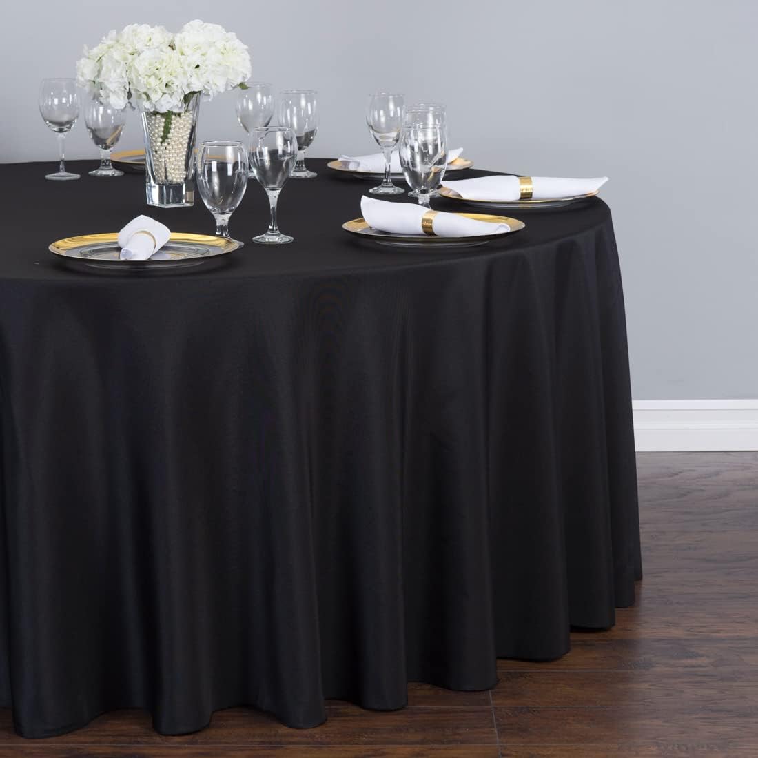 LinenTablecloth 132-Inch Round Polyester Tablecloth Black