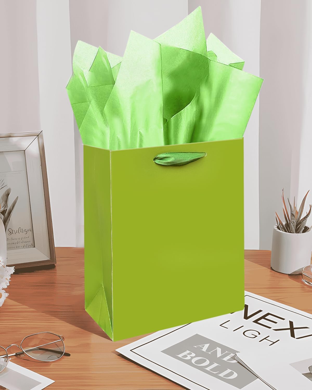 Gcardist Emerald Green Gift Bags with Tissue Paper for Wedding, Birthday, Party Supplies - 7.9"x4.3"x9.6" Medium Size Cardboard Gift Bags (16pcs + 32pcs Tissue Paper)