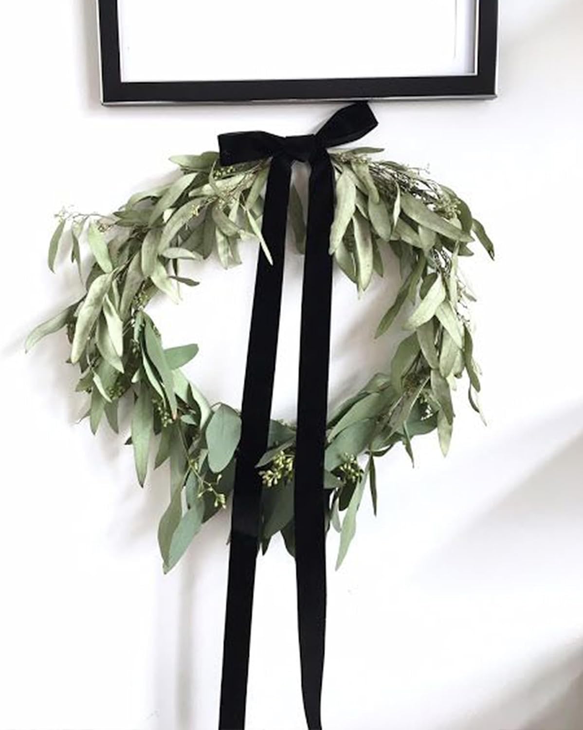 Black Velvet Ribbon 5/8'' 25 Yards for Christmas Tree, Gift Wrapping, Flower Bouquet, Wreath Decorations, Bow Making