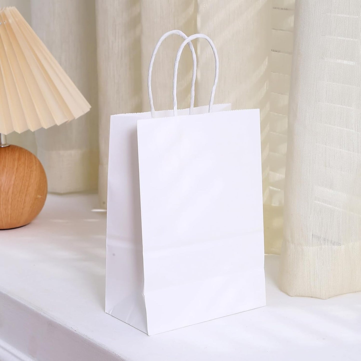 piqiya Small Plain Natural Paper Kraft Gift Bags with Handles White Paper Bag for Birthday Wedding Party Grocery Retail Business Goodie Bags (White，24pcs)