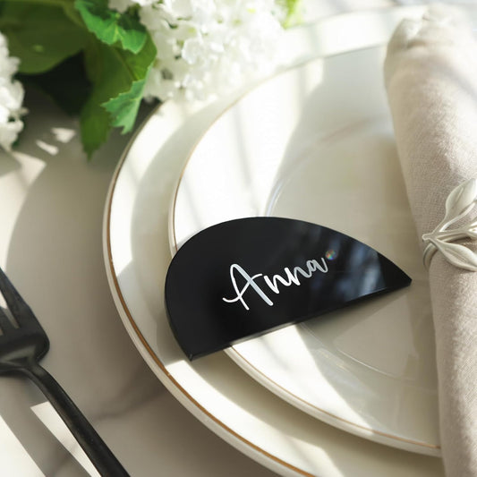 UNIQOOO 20 Pcs Black Semicircle Acrylic Place Cards, DIY Blank Half Circle Acrylic Sign, 1/8 inch Thick Perfect for Wedding Table Decor, Birthday, Centerpiece, Decoration, Party, Event,3.5x2 inches