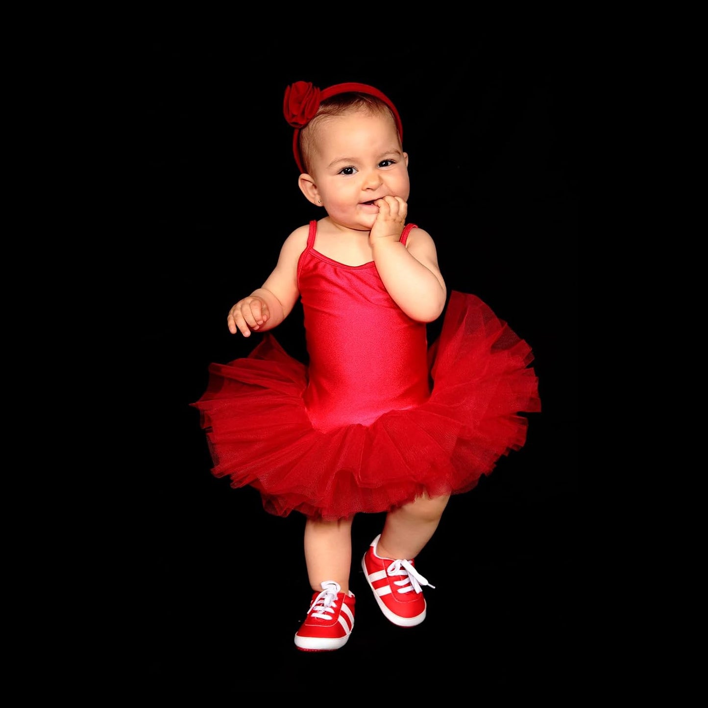 uxcell 19" by 5.5 Yard Tulle Fabric Backdrop Curtains for DIY Tutu Skirt Shower Decor Wedding Crafts Birthday Party Supplies, Rose Red