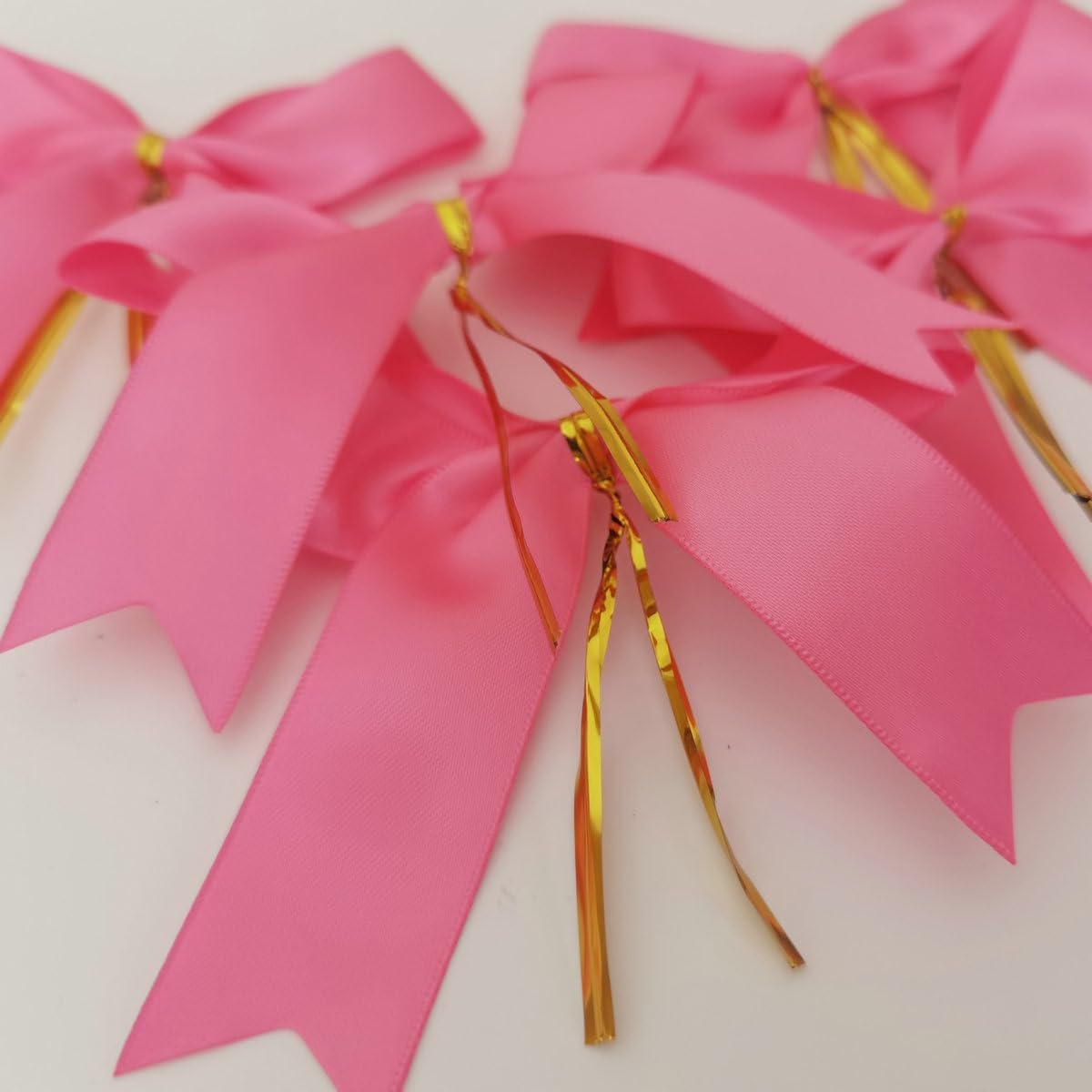 50pcs 3-1/2" Hot Pink Satin Ribbon Bows with Twist Ties for Gift Wrapping Packing Christmas Decoration(Hot.Pink)