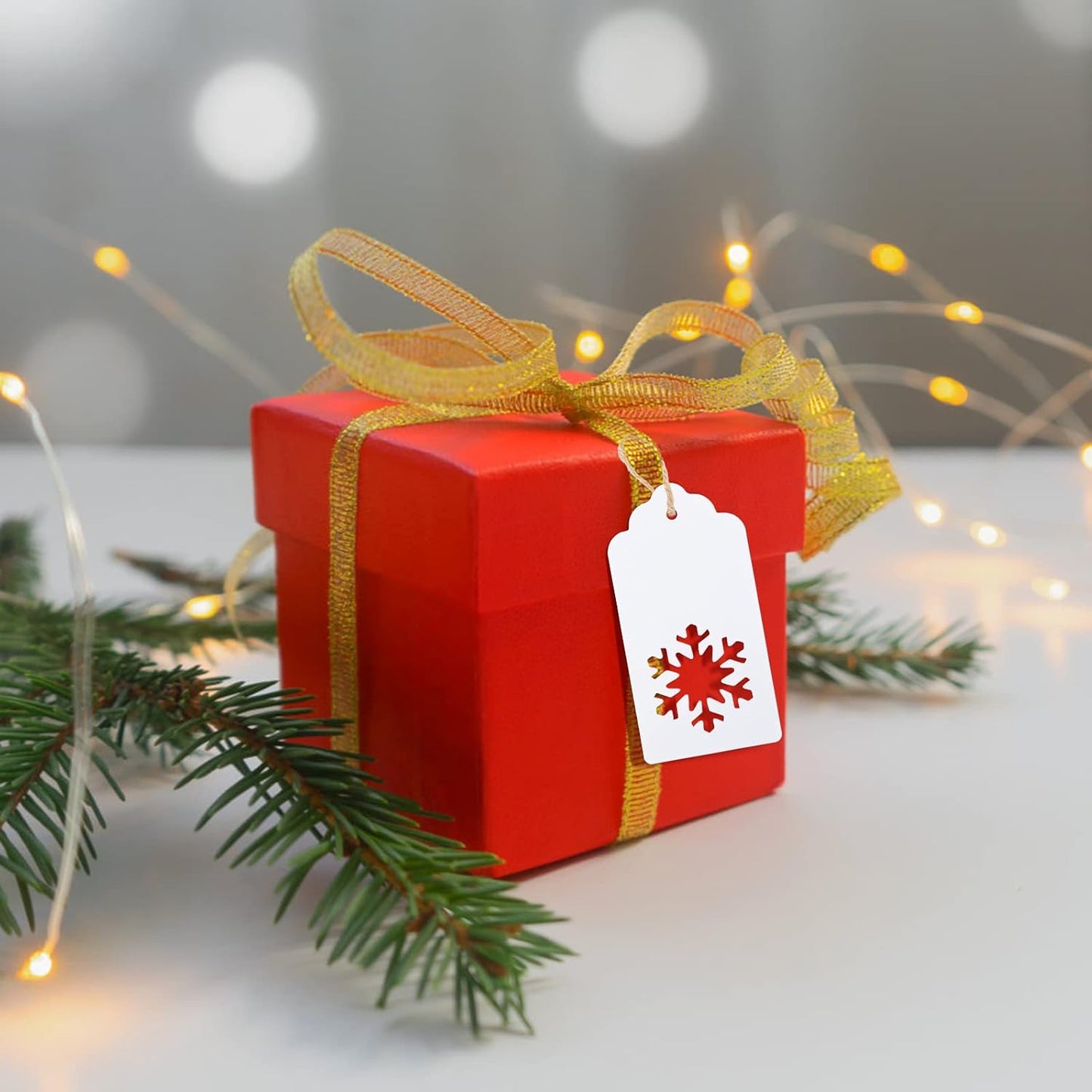 jijAcraft Christmas Gift Tags - 100Pcs Christmas Tags with String, Blank Xmas Name Labels, White Paper Hollow Trees, Rudolph, Snowflake Shapes Holiday Labels for Xmas Party Favors, DIY Crafts, Jar