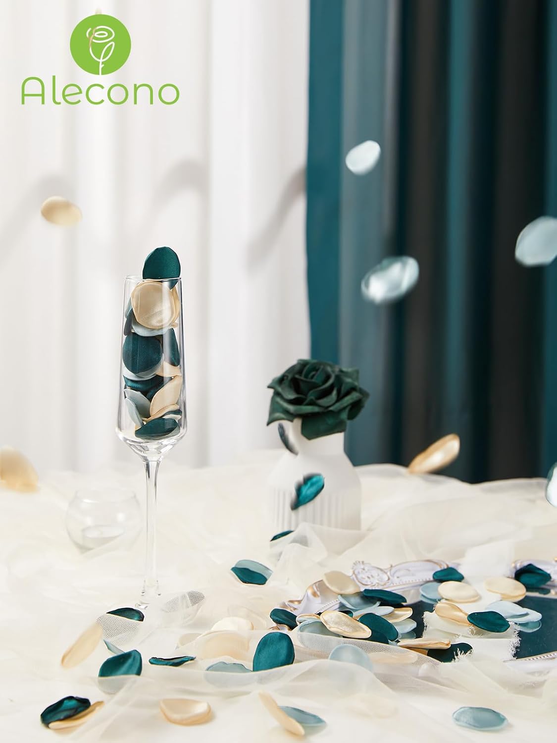 Alecono 𝟲𝟬𝟬𝙋𝙘𝙨 Silk Rose Petals, Green Fake Rose Petals for Wedding, Artificial Flower Petals Decorations for Bath Party Dinner Table Decor