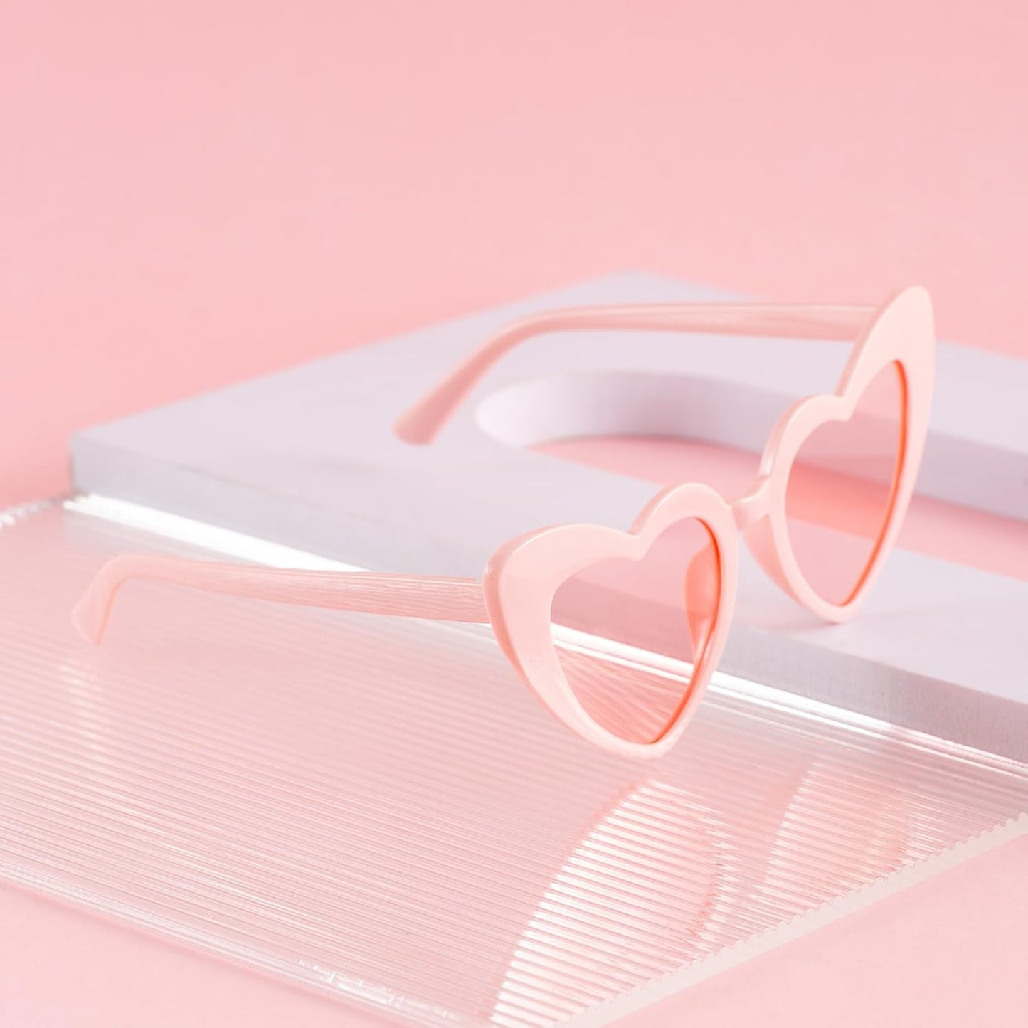 Bachelorette Party Favor Sunglasses 6 Pack,Retro Cat Eye Heart Sunglasses for Women,Bridesmaid Proposal Gifts