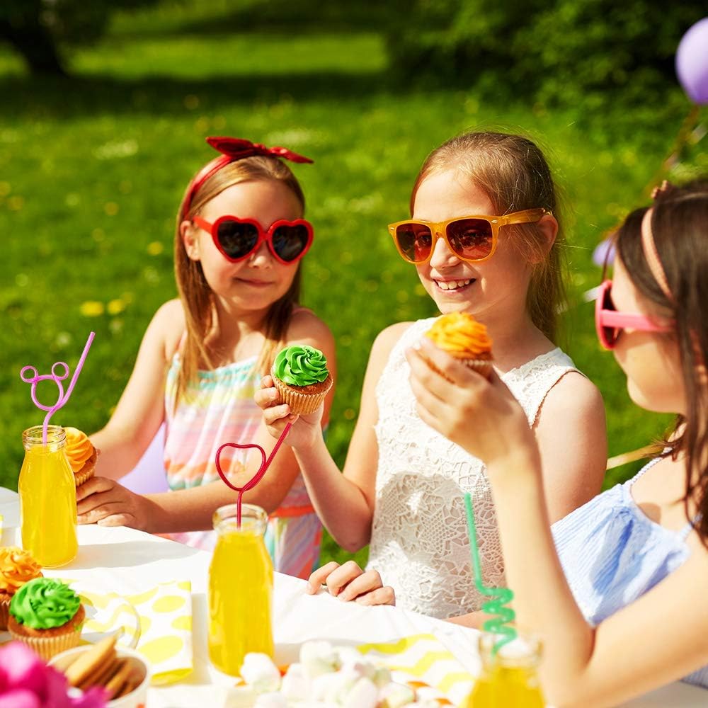 24 Pcs Silly Crazy Straws for Kids Reusable Plastic Loop Curly Crazy Drinking Straws for Classroom Activities Valentines Day Gift Christmas Birthday Wedding Party Supplies Decoration