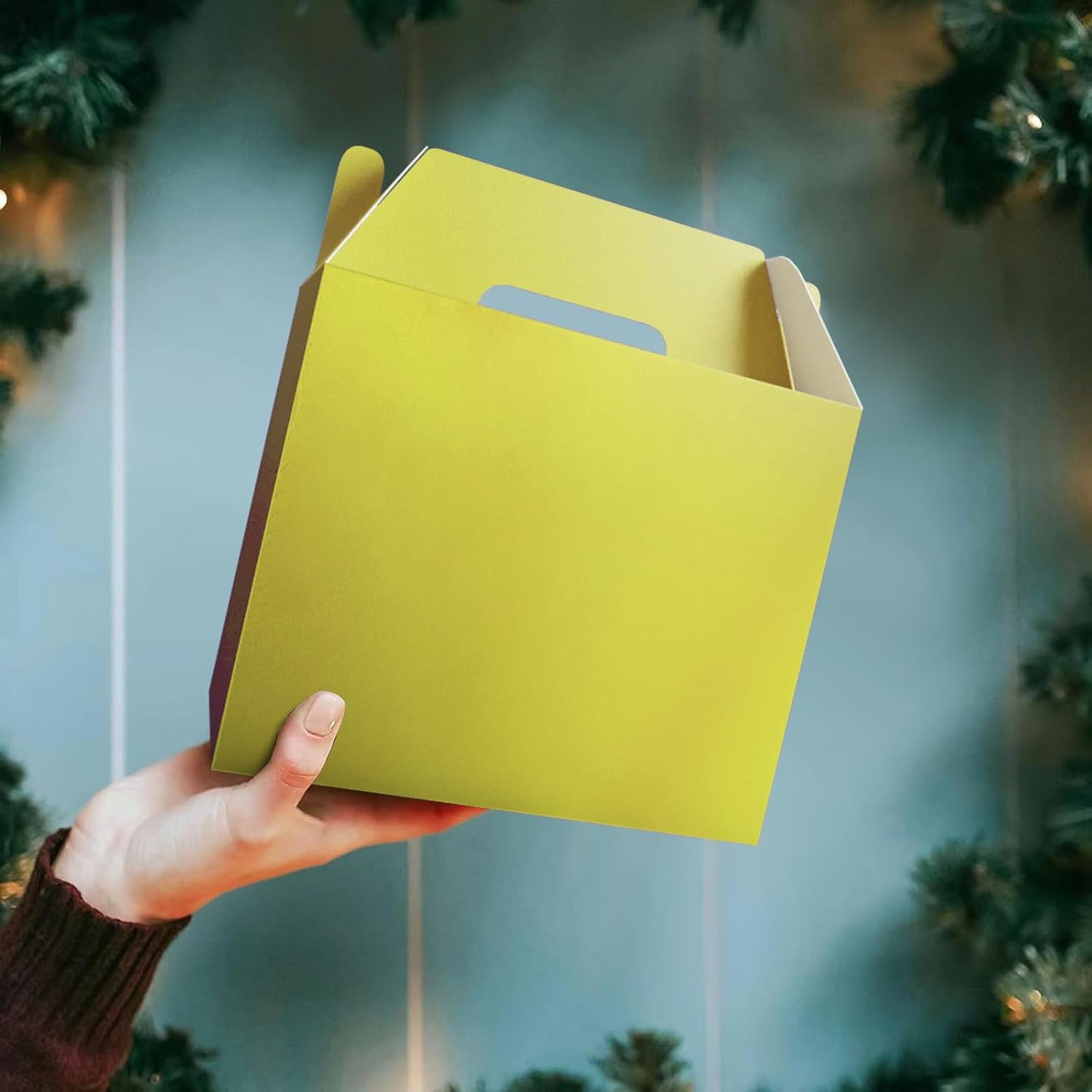 XAGLVV 24Pack Yellow Party Favor Treat Box Packs, 7 * 3.5 * 6.6 Inch Goodie Box with Handles, Goodie Boxes, Candy Box,Gable Gift Boxes for Party, Baby Shower, Birthday