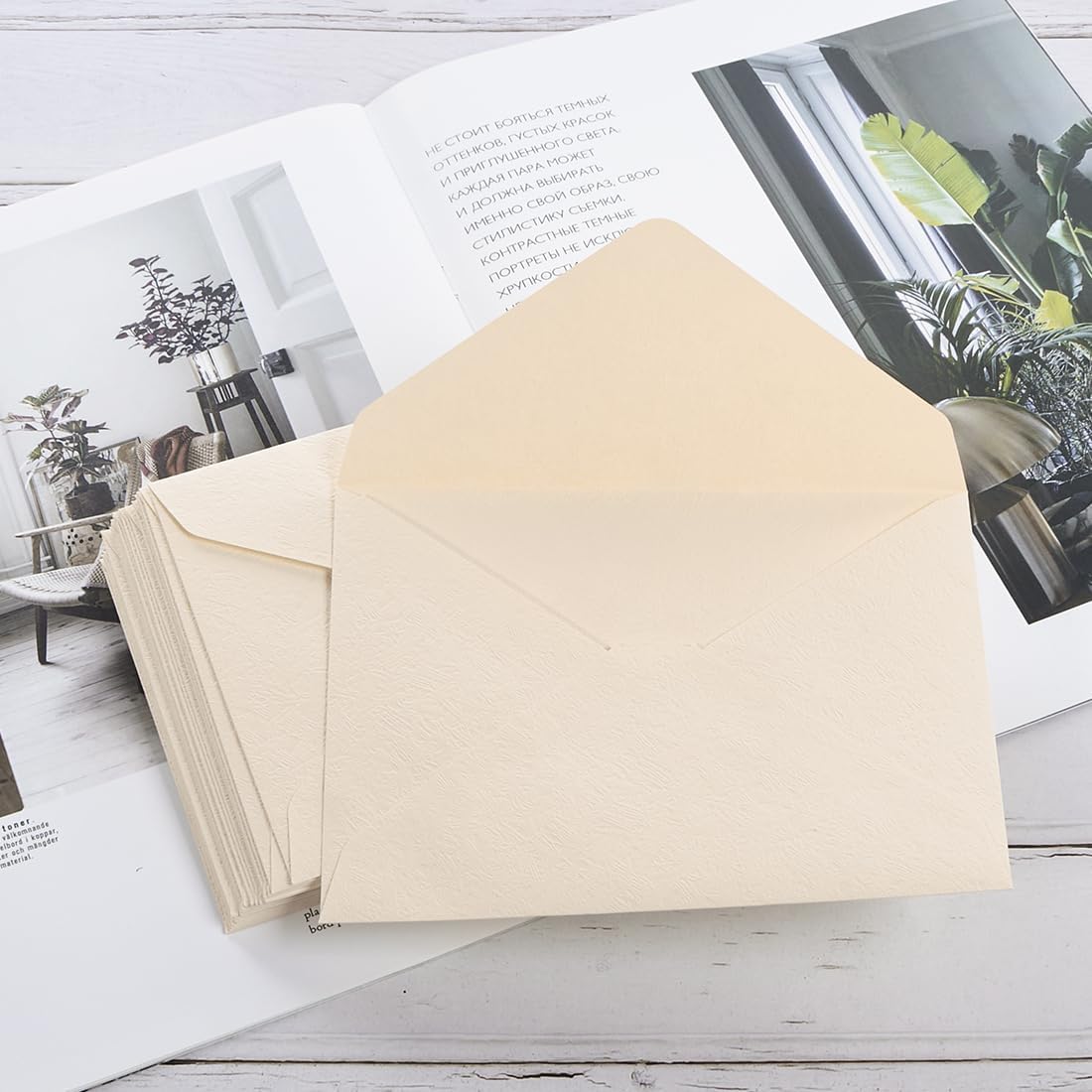 30 Pieces A6 Envelopes with 30 Seal Stickers, 6.32 x 4.45 inch Envelopes for 4 x 6 Wedding Invitation Cards, Greeting Cards, Graduation, Birthday Party Invitations, Yellow.