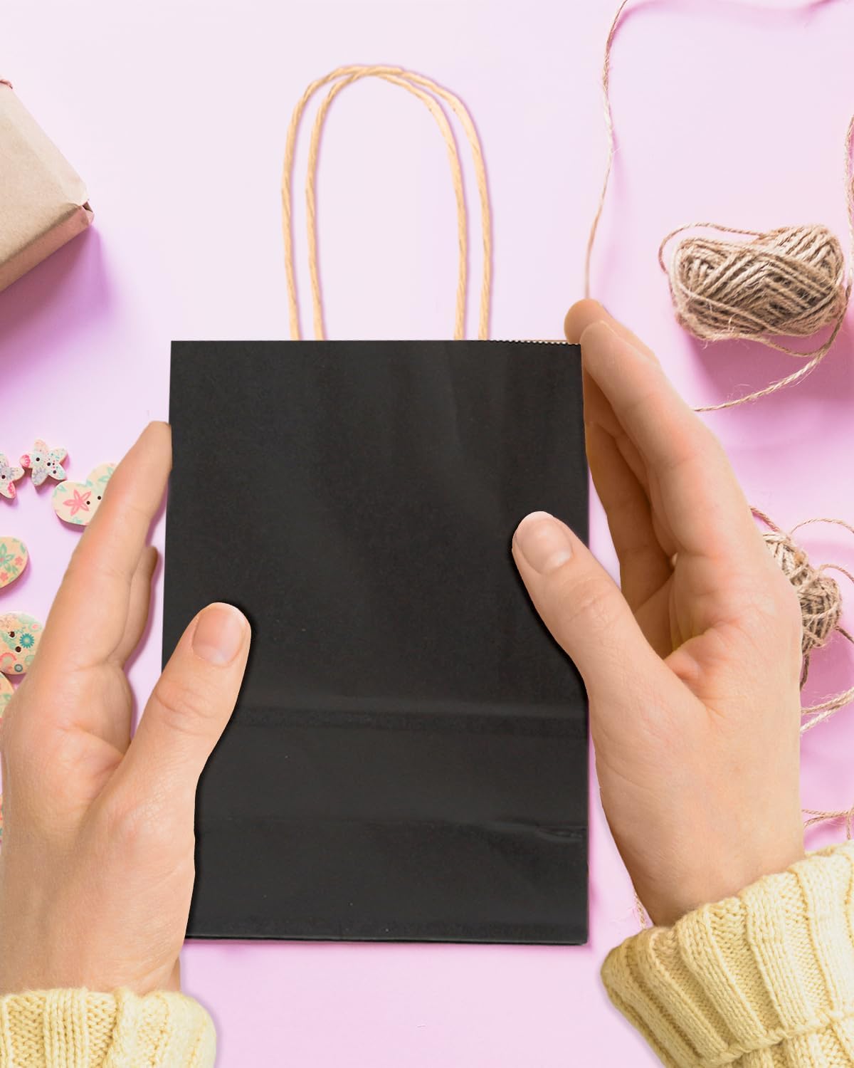 Bakepacker 100 Pcs Black Mini Paper Gift Bags with Handles 6"x4.5"x2.5" Kraft Party Favor Bags Multiple Uses (Mini size)