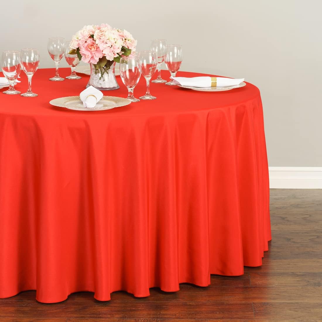 LTC LINENS 5 Pack 108 Inch Round Tablecloths Red - Bulk for 48 Inch Round Table Floor Length - Wrinkle Resistant Polyester Fabric Cloth for Wedding