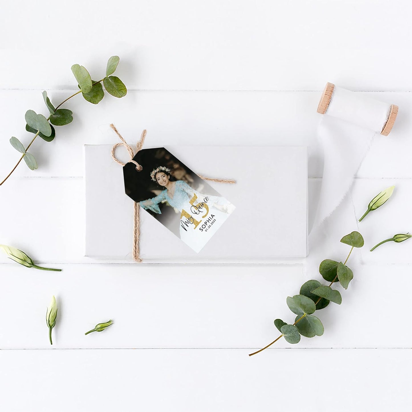 Andaz Press 40-Pack Personalized Quinceañera Favor Tags with String, Classic Gift Tags Mis Quince with Custom Photo for Quince Años, XV, 15th Birthday, Favor Gifts, Quinceanera Decorations