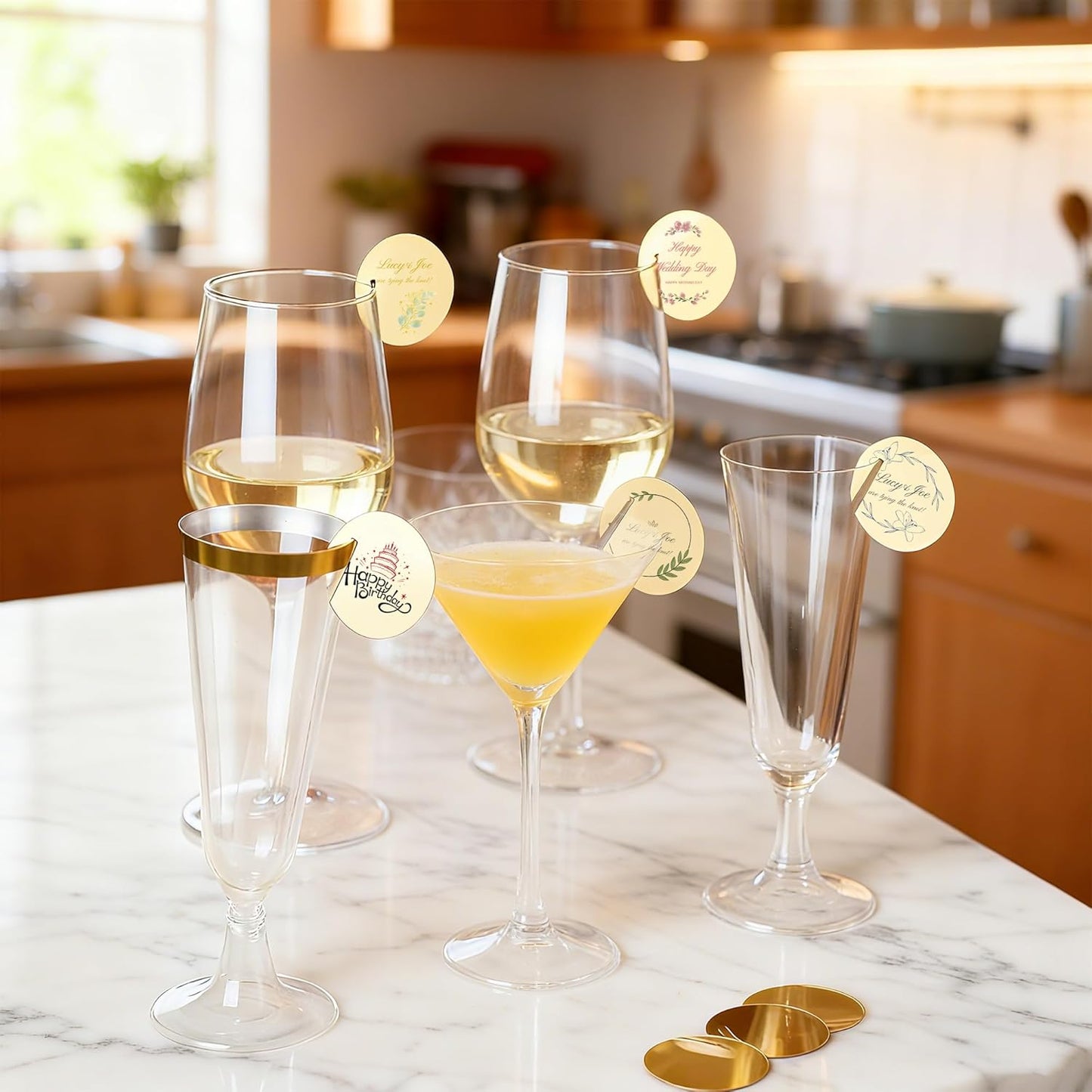 100 Pcs Wine Glass Name Tags, Personalized Wedding Drink Tags Reusable Circle Acrylic Labels Rim of Glass, Drink Markers to Write for Wedding Engagement Birthday Party Decorations