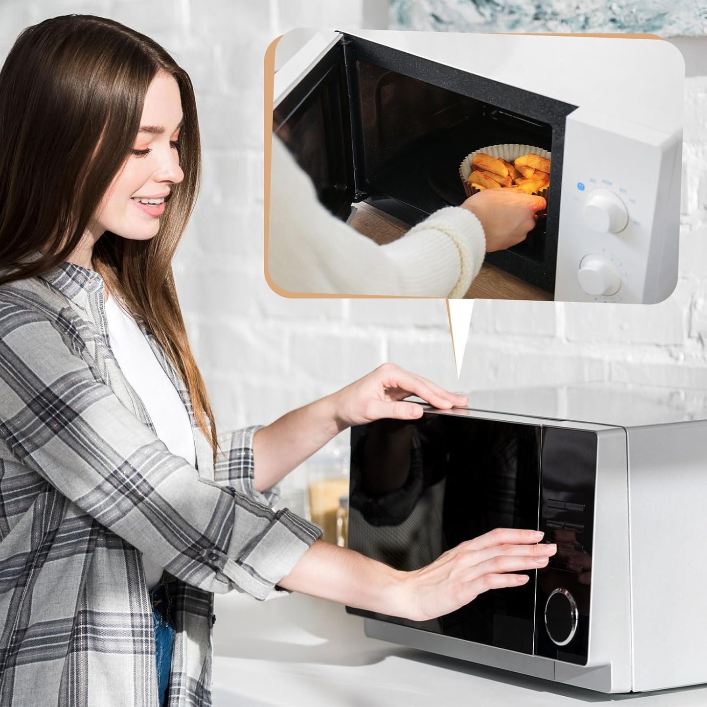 Uiifan Disposable Round Cupcake Liners Paper Baking Cups Wrappers Cupcake Paper Microwave Oven Safe Bakeware Mold for Snacks Cakes(Natural,50 Pack)