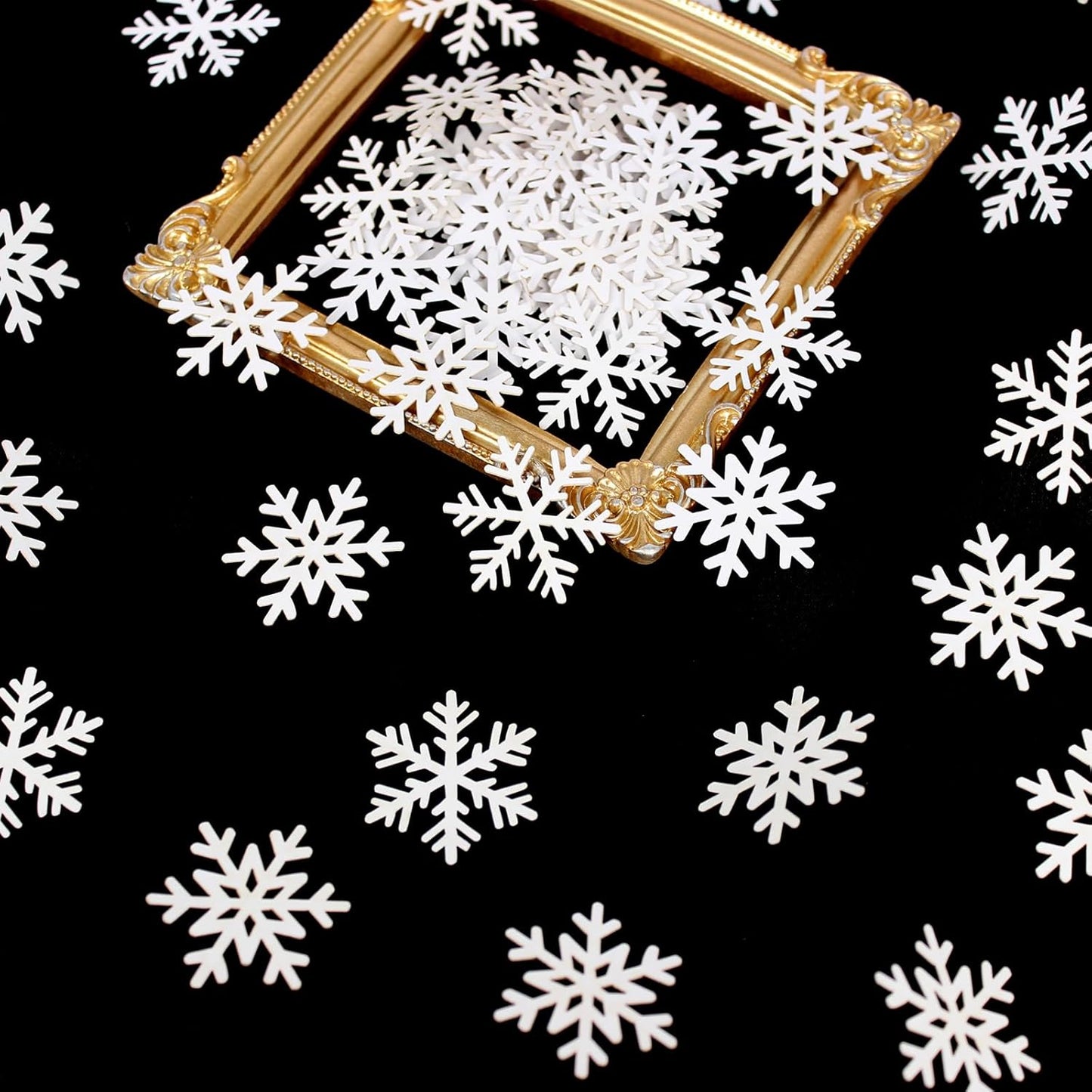 200PC White Snowflake Confetti Christmas Decorations Mini Snowflakes Table Confetti For Winter Wonderland Birthday Baby Shower Wedding Party Decoration