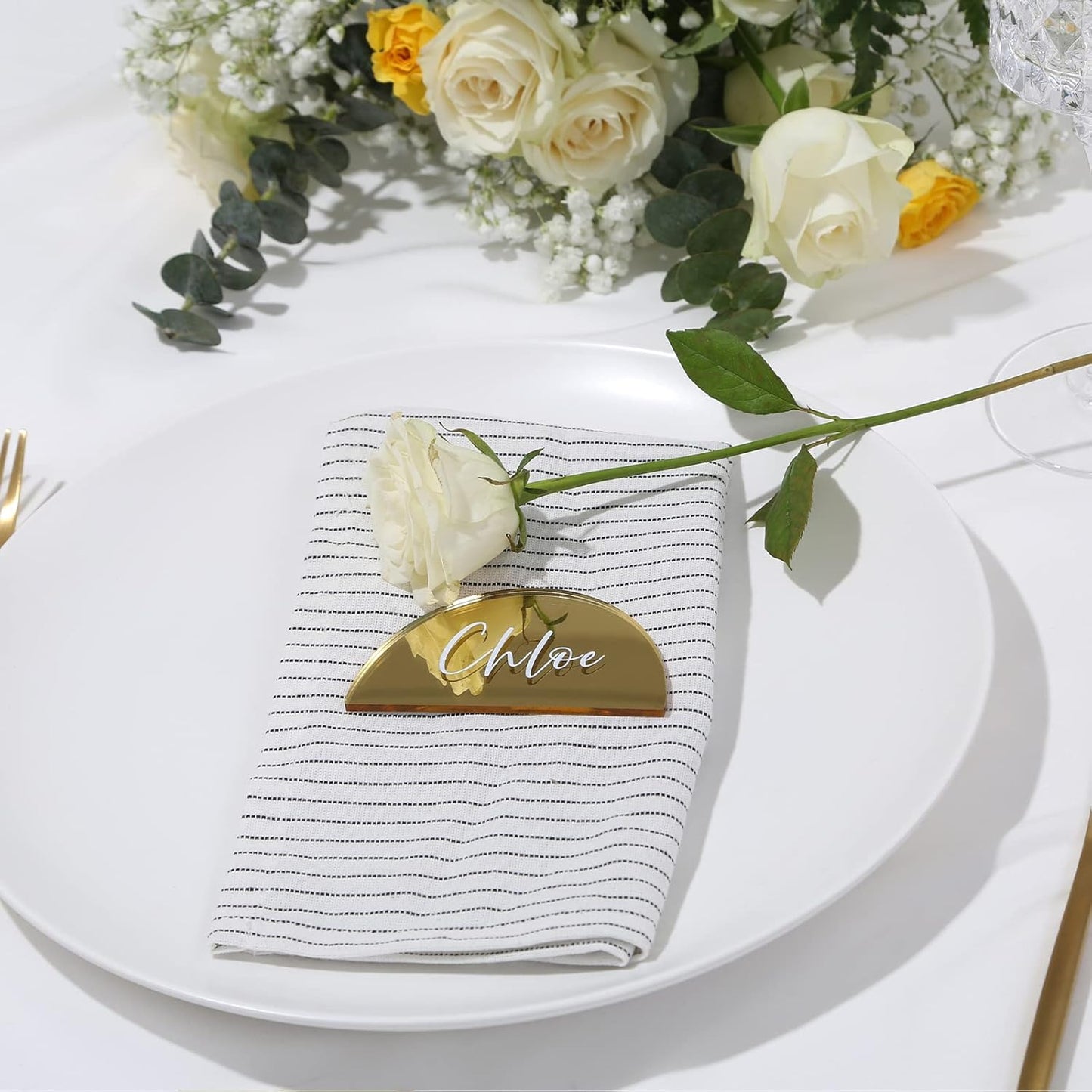 UNIQOOO 20 Pcs 3.5x2 inches Gold Mirror Half Circle Acrylic Sign DIY Blank Semicircle Acrylic Place Cards, Perfect for Wedding Table Decor, Centerpiece, Decoration, Party,Anniversary, Event