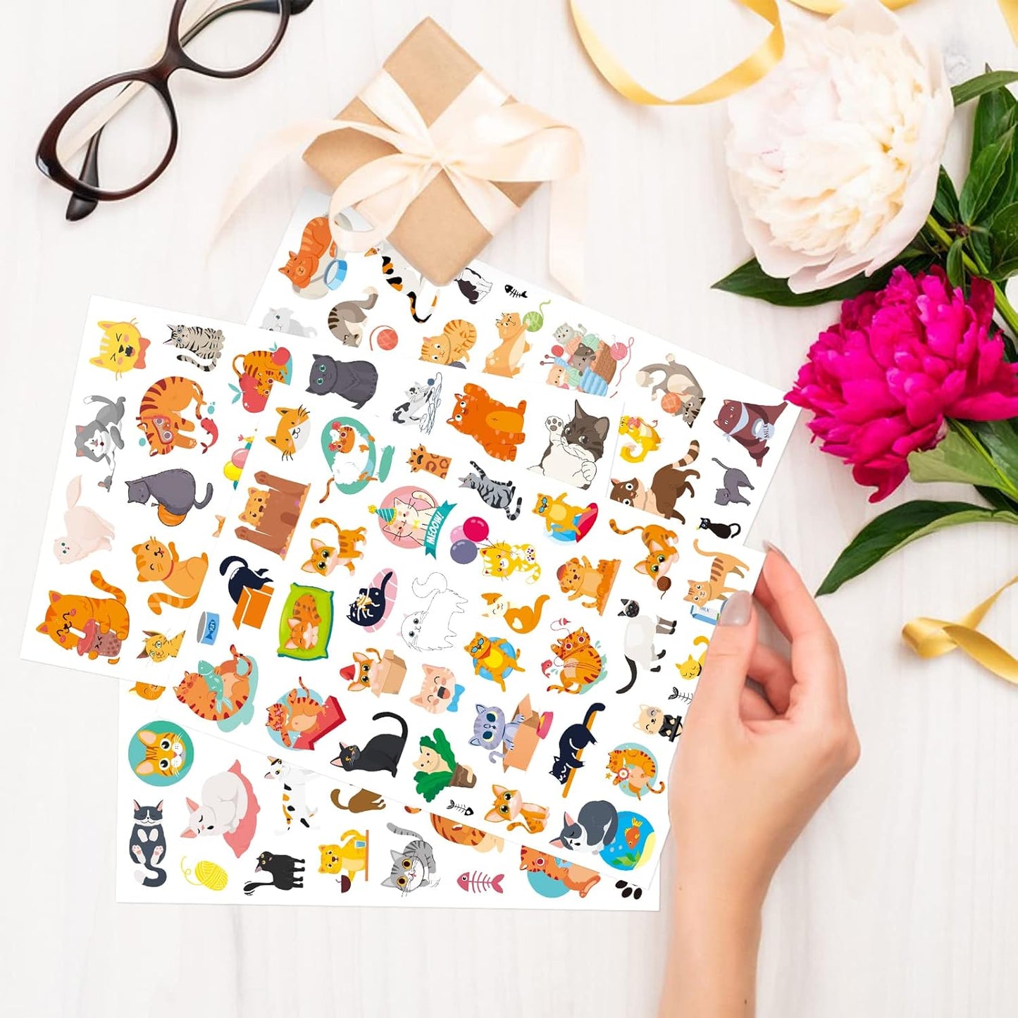 Cute Cat Stickers Kitty Decal Sticker 685 Counts Party Gifts Goodie Bags Decor Reward Animal Birthday Party Favors Vinyl Waterproof Cat Water Bottle Laptop Stickers Invitation Decor