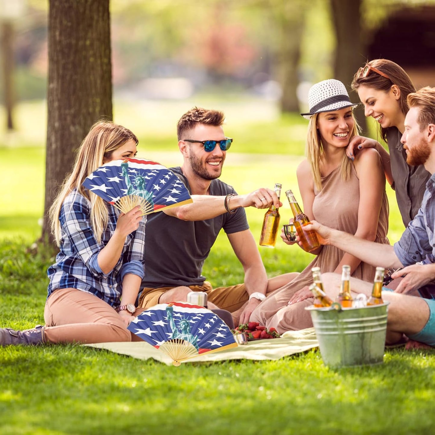 Statue of Liberty Folding Fan – Iconic American Design for Everyday Use & Special Occasions