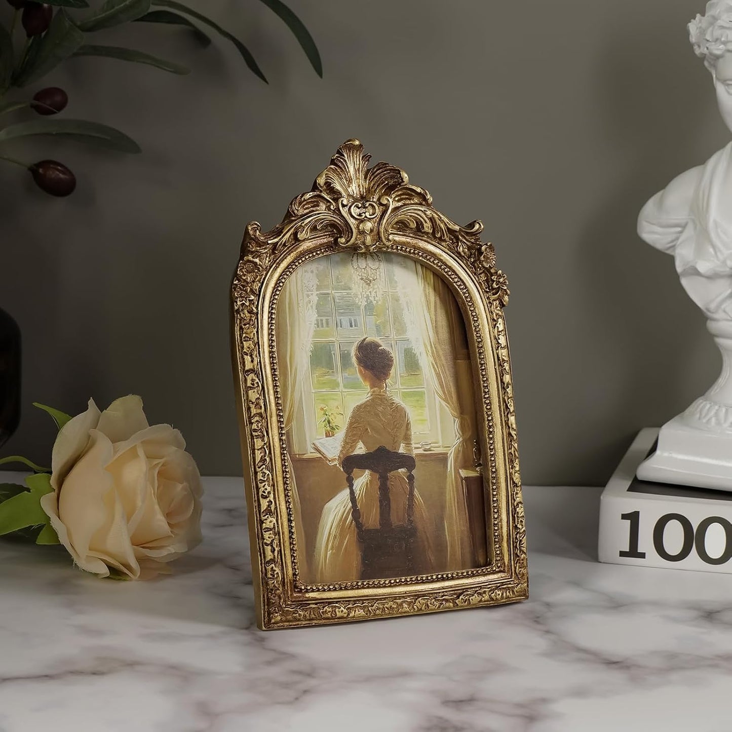 Cuspin Vintage 4x6 Picture Frame, Gold Ornate Resin Frames with Plexiglass Front for Tabletop and Wall Mounting, Antique Arched Photo Frame for Home Office Decor